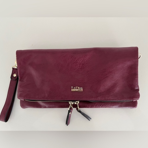 LA DIVA Burgundy Faux Leather Cross Body Bag Gold Hardware Converts to Clutch - Picture 1 of 16
